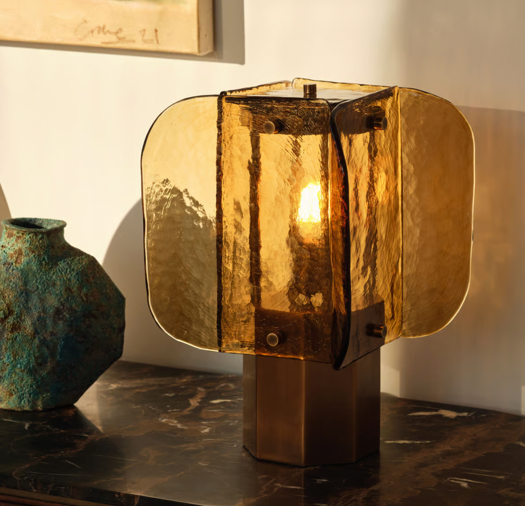 The São Paulo Table Lamp